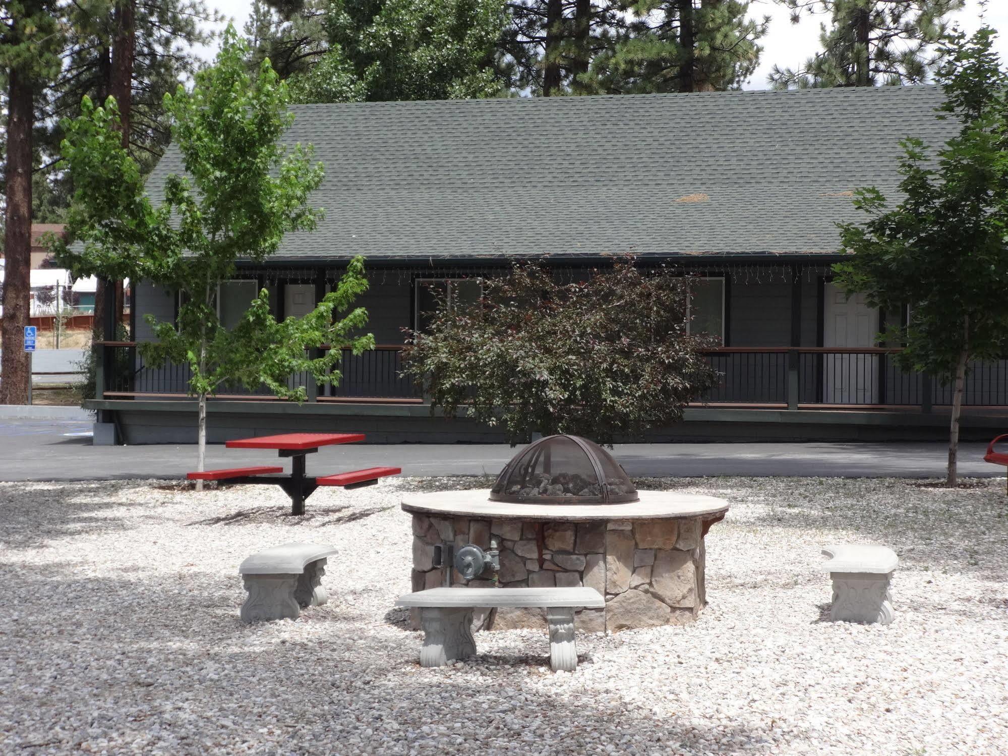 Bay Meadows Resort Big Bear Lake Exteriör bild